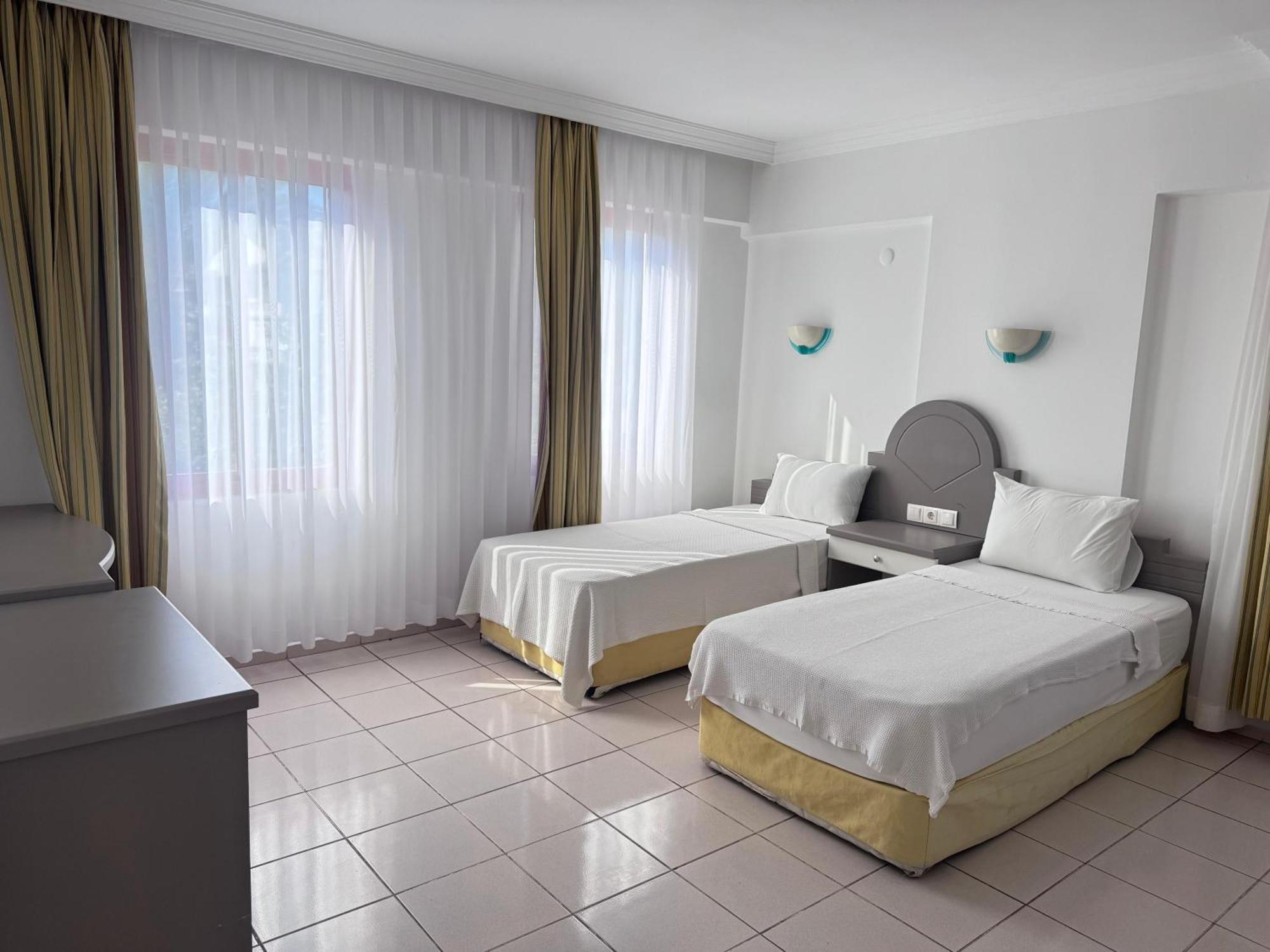 Club Kocer Apartments Мармарис Екстер'єр фото