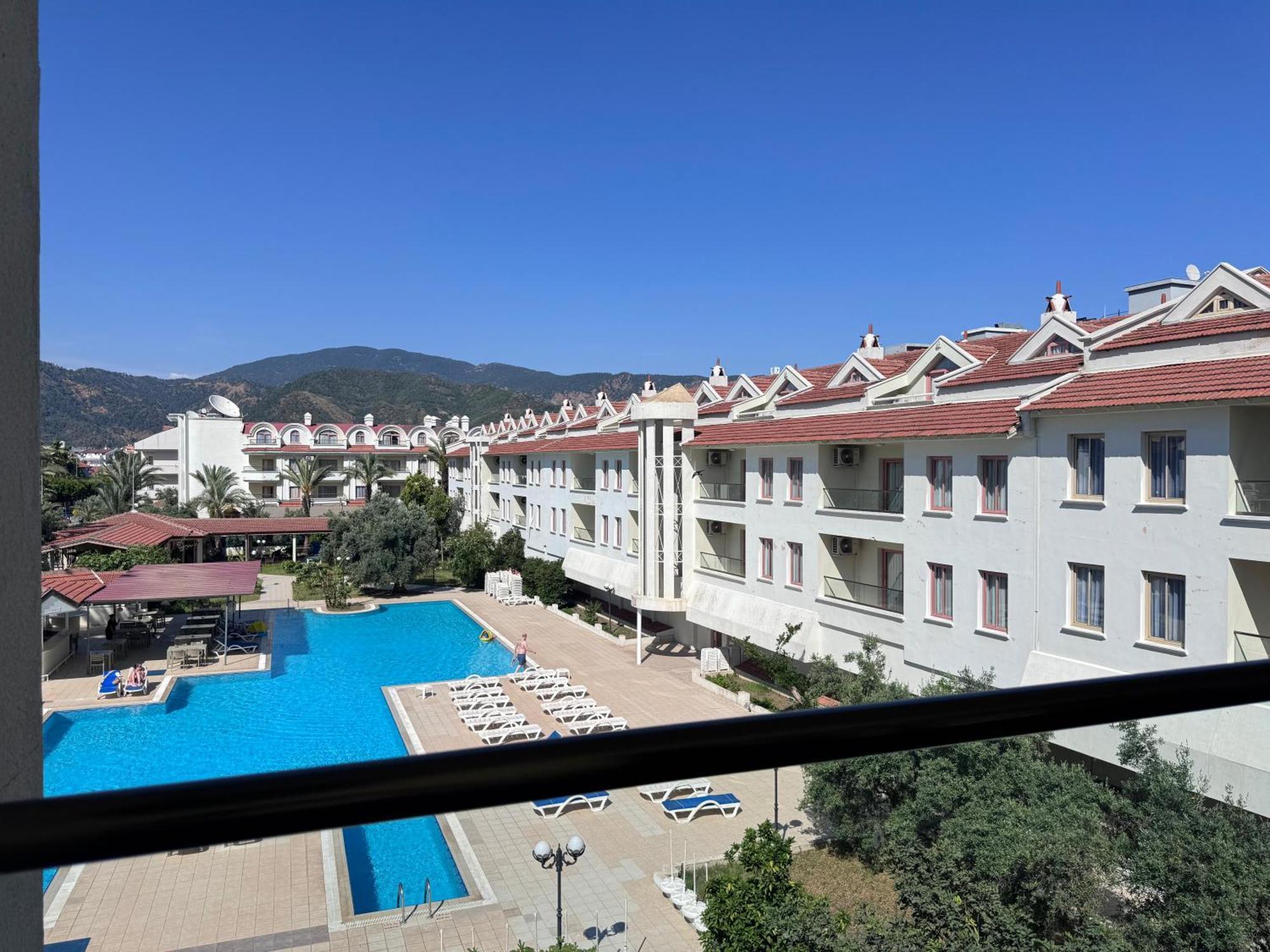 Club Kocer Apartments Мармарис Екстер'єр фото